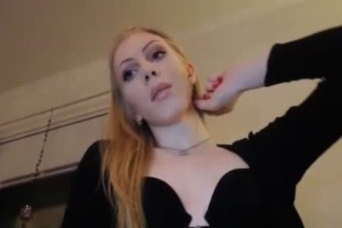 tasty blonde big 10-Pounder lady-man cam Show