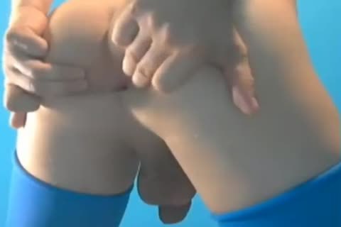 Ladyboy With Open butthole And Masturbating On Livetranny.web camera.mp4