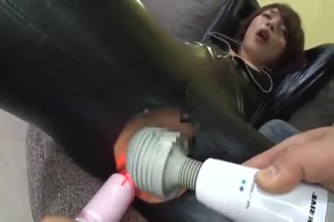 oriental lady-man Haves enjoyment In Masturbation