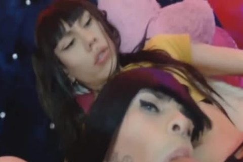 sheboy hoe sucking Her allies large penis