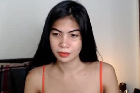 'beautiful tgirl Pinay playgirl Masturbating On webcam'