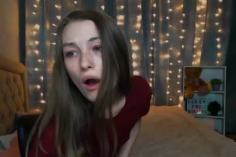 skinny Russian lady-man Strokes Her 10-Pounder On web camera