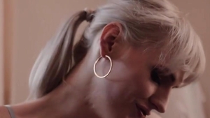 Trans Gender Masseuse face holes And Analed Her teen Customer
