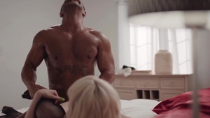 Transsensual: Muscled Kate Zoha blowjob cum