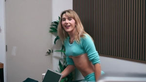 Trans Angels: Busty Jade's Hole Eating Skills