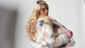 smash pictures movies: Blonde Bombshell Fucks for Fun